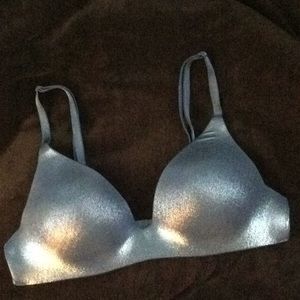 Victoria’s Secret Like New Wirefree Sexy Bra 34A
